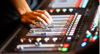 3 Reasons to hire Audio Visual Equipment
