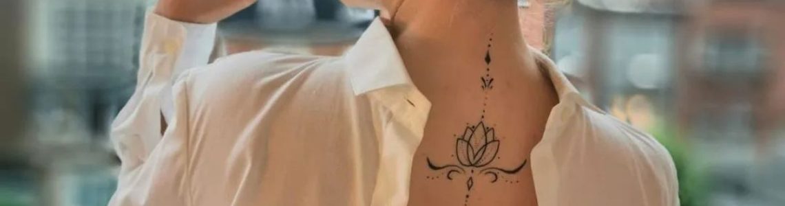 Beautiful Spine Tattoos for Women and How to Choose the Perfect Design